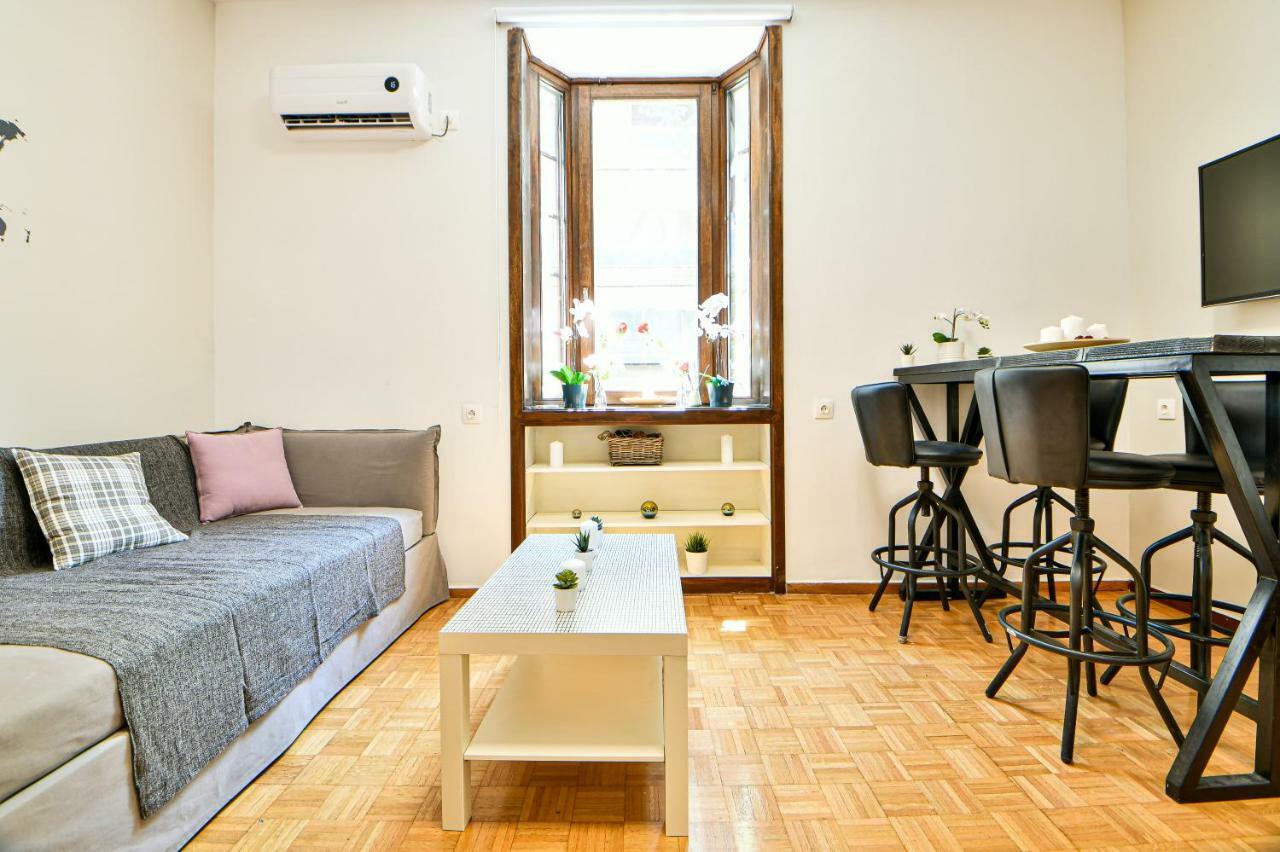 Flowers Of Athens, Boutique Aparthotel With 6-Apartments In Central Athene Buitenkant foto